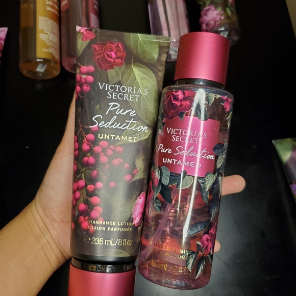 Worth $370+ victorias secret bombshell perfumes Mist and lotion - Picture 8 of 9